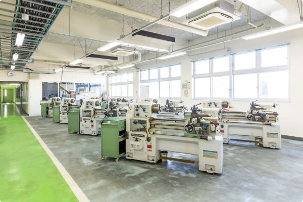 写真：技術センター棟