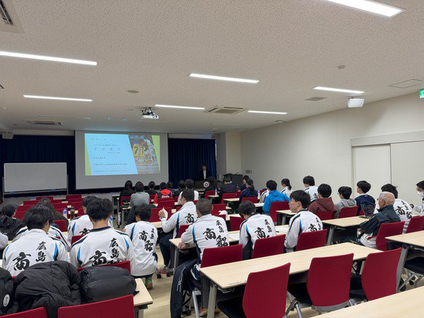 「離島におけるスポーツ振興交流会（広島商船高専陸上教室）」を開催
