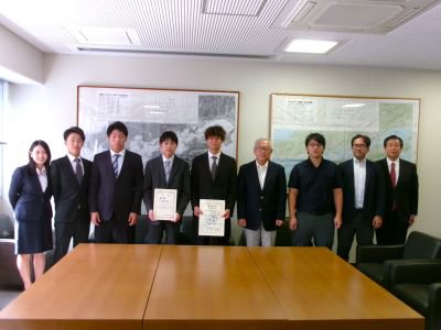 １０月５日（木）第３回全日本モルック学生大会（サブトーナメント）優勝　及び　第５６回全国高等専門学校サッカー選手権大会中国地区予選優秀選手賞　表彰