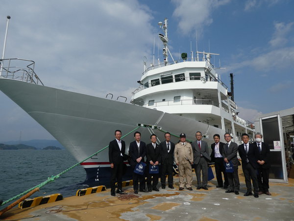 広島県町教育会研修会で広島丸に乗船