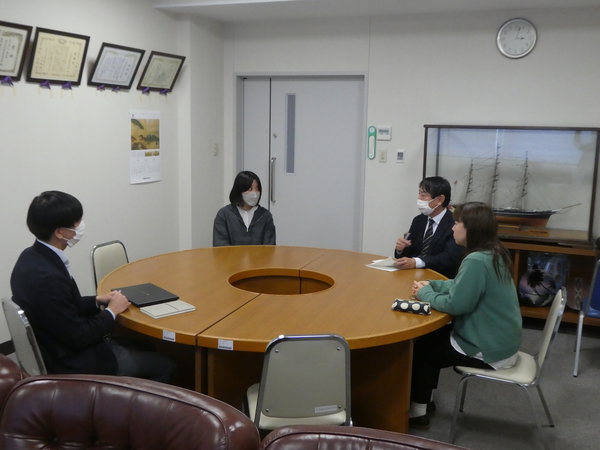 11月15日（水）教員相互の懇談会を実施