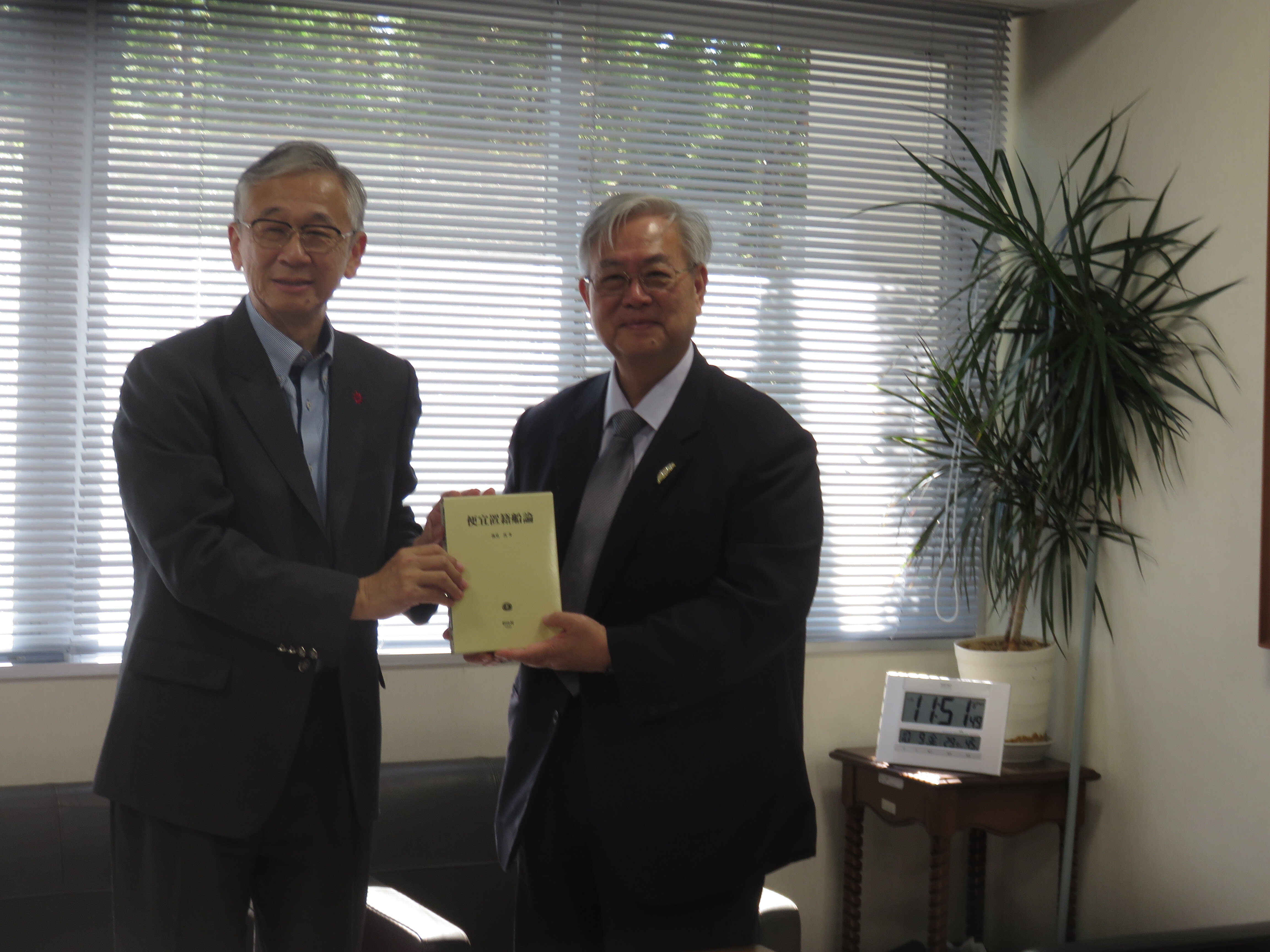 10月9日（金）　本校の協定校である国立高雄科技大学の皆様が来校されました。