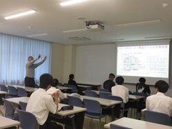 10月20日（火）　本校校長による外航海運講座（第１回）を開講しました